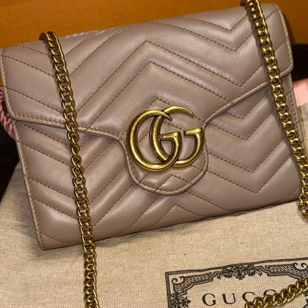 /traded/💯 Gucci Marmont Clutch/Wallet on a Chain - Picture 6 of 16